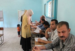 ناخبون من خارج البساتين يصوتون في لجانها بالمخالفة للقانون