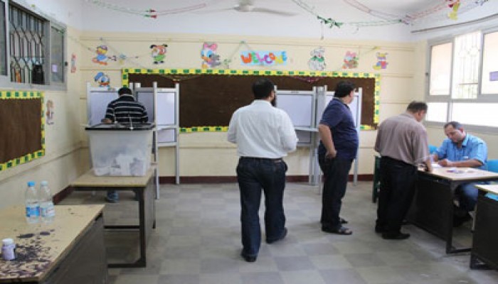 انتهاكات وتجاوزات لأتباع شفيق لتعطيل الانتخابات في الجيزة