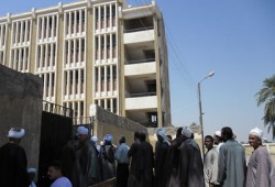 تأخر فتح 12 لجنة بمحافظة سوهاج