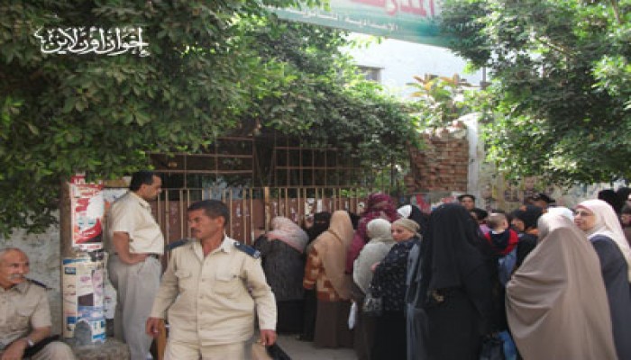 منع دخول المندوبين بمنفلوط بحجة تأخر بطاقات التصويت