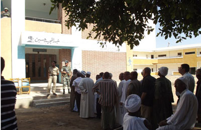 ضبط توكيل مزور لمرشح الفلول بأسوان وإحالة صاحبه إلى النيابة