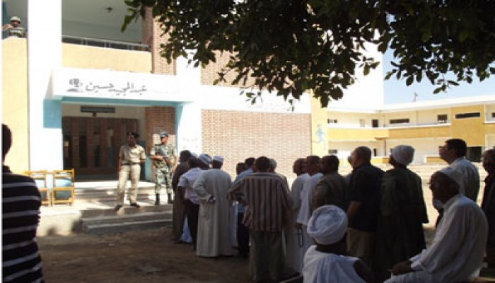 ضبط توكيل مزور لمرشح الفلول بأسوان وإحالة صاحبه إلى النيابة