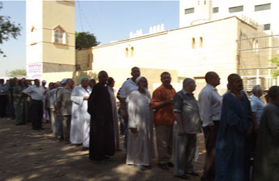 إقبال فوق المتوسط على لجان أسوان