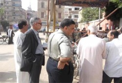 د. بشر يصرُّ على الوقوف في طابور الناخبين للإدلاء بصوته