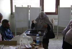 قاضٍ يرفض دخول مندوب د. مرسي