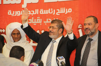 د. مرسي لأهل النوبة: عهد عليَّ أمام الله أن تعود كل حقوقكم كاملةً