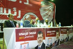 الهيئة الشرعية للحقوق والإصلاح: نتقرب لله بانتخاب مرسي