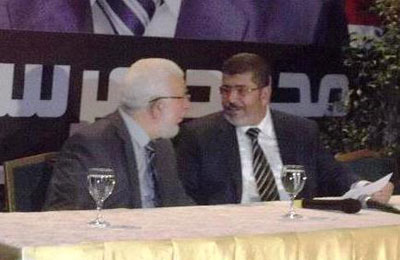 جمعة أمين: مرسي جمع البرنامج الواقعي وصفات رئيس الدولة