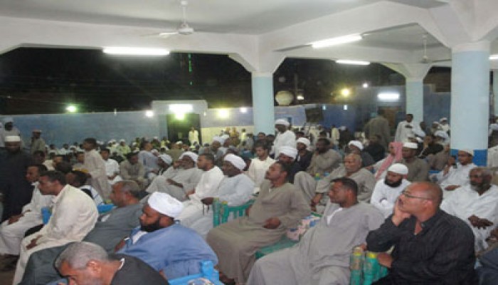 القوى الوطنية والإسلامية بأسوان تبايع مرسي في مؤتمر بكوم أمبو