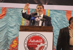 مرسي يفوز على مرشح الفلول بفارق كبير في بلجيكا