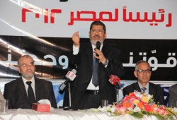 د. مرسي لأهالي المنوفية: حل مشكلات الفلاحين من أولوياتي