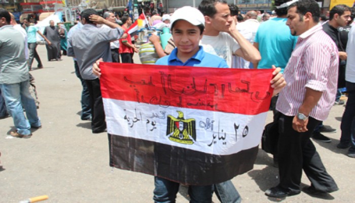 آباء وأمهات في "التحرير": الميدان يربي جيلاً لن ينكسر