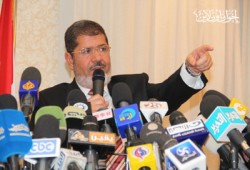 د. مرسي: لن أسمح بانتشار الفوضى والأمن مهمتي الأولى