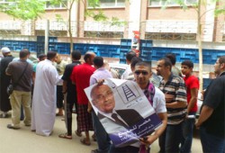 "الموبايل الدوار".. آخر طرق التزوير لأحمد شفيق