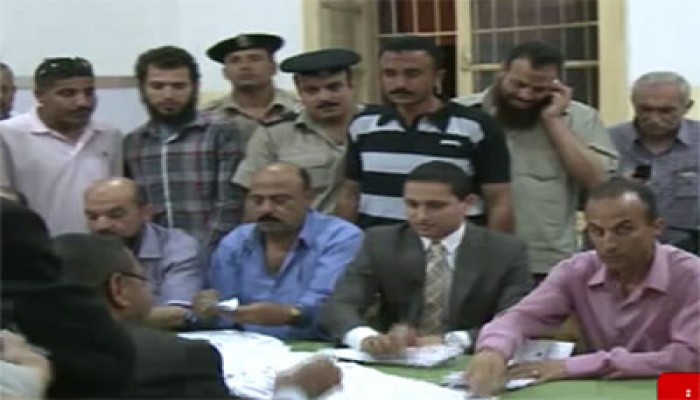 لجان الجيزة تغلق أبوابها وتبدأ الفرز