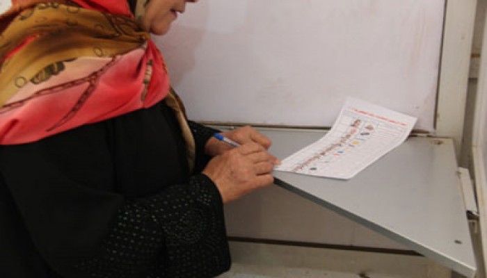 أخطاء في أوراق الانتخاب وقاض يرفض مد التصويت بالغربية