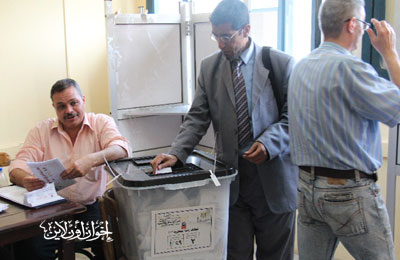 قضاة يمنعون مندوبي د. مرسي في لجان إمبابة