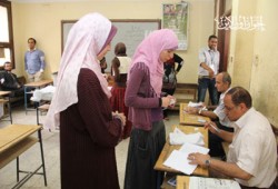 حل أزمة تكدُّس الناخبات بالخانكة