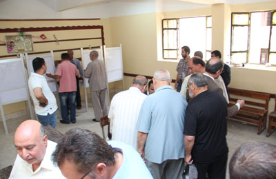 قضاة يوجهون الناخبين لصالح شفيق بالقليوبية والشرقية وأسيوط