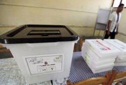 "فل" يعتدي على قاضٍ ومشاجرة بين أنصار موسى وشفيق بالجيزة