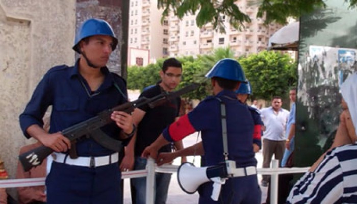 حملة د. مرسي ببورسعيد: قوات تأمين اللجان تتعنَّت ضدنا