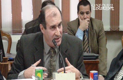 جمال حشمت: د. مرسي يملك خطابًا واحدًا دون مواءَمات