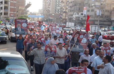 مسيرات حاشدة قبل المؤتمر الختامي لدعم مرسي بالمنصورة