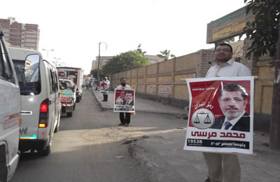 الغربية.. سلسلة بشرية بطول 40 كم لدعم مرسي