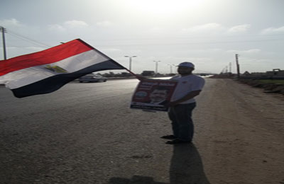 إقبال كبير على المشاركة في السلسلة البشرية بالمنيا