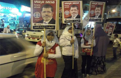 نشاط مكثف لحملة الدكتور مرسي بالسويس