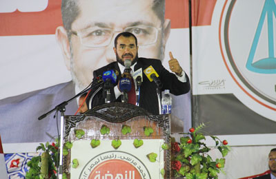 د. صلاح سلطان: مصر تحتاج الشريعة.. ومرسي الأجدر بالرئاسة