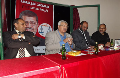 حملة مرسي تلتقي رموز كرموز وغيط العنب بغرب الإسكندرية