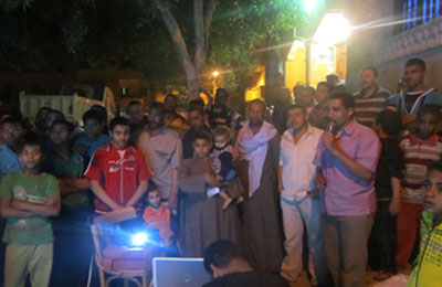 عروض داتا شو وقوافل لدعم مرسي بأسيوط