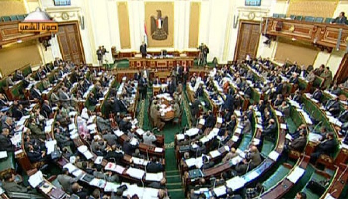 لجنة برلمانية تزور المحتجزين على خليفة أحداث العباسية