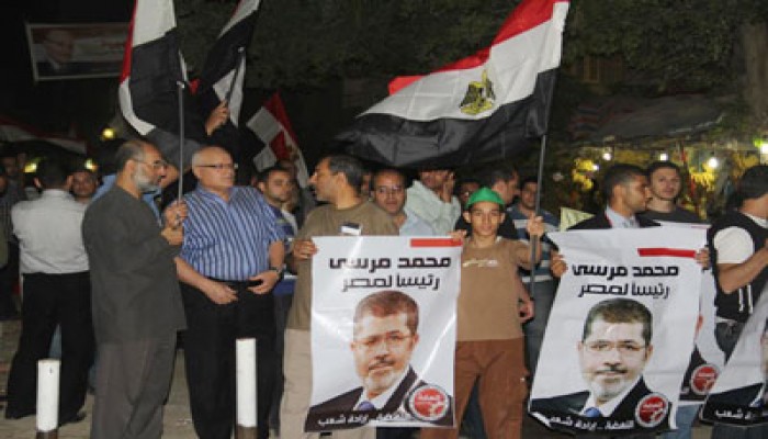 مسيرة حاشدة لدعم "مرسي" في ميت عقبة