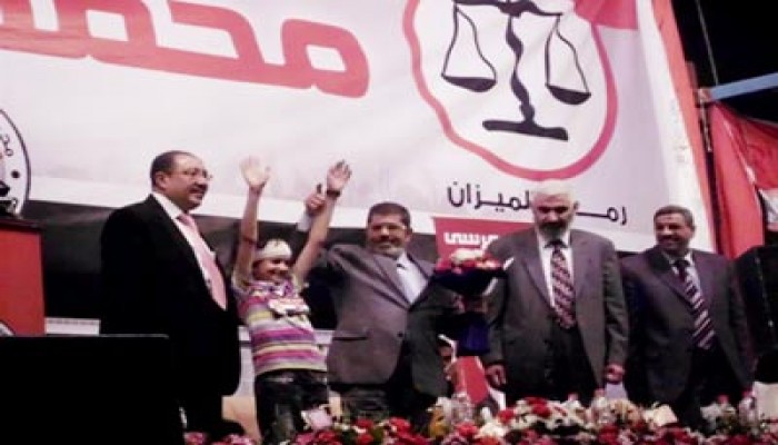 مازن شوشة لمرسي: دماء شهدائنا في رقبتك