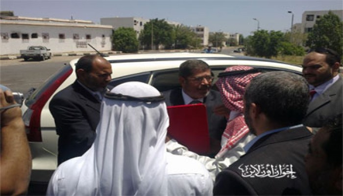 مشايخ البدو يستقبلون د. محمد مرسي بجنوب سيناء