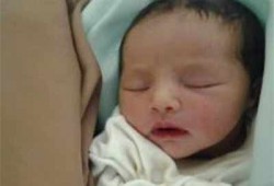 تهنئة قلبية لـ"عبد العزيز مجاهد" بمولودته الجميلة