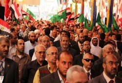 الآلاف يستقبلون د. مرسي بالعريش