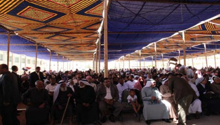 مشايخ قبائل وسط سيناء يتقدمون الحضور في مؤتمر د. مرسي