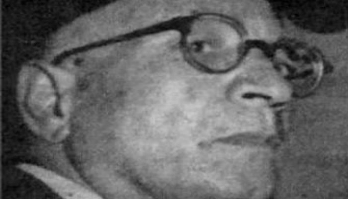 الأستاذ حسن الهضيبي يجيب عن أسئلة لطلاب الثانوي