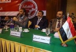 مرسي والشاطر يلتقيان رجال الأعمال بالدقهلية