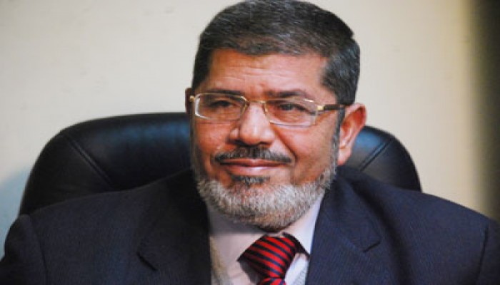 د. مرسي يطالب الشعب بتحمل مسئولية مشروع النهضة