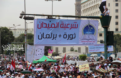 نواب الشعب: البرلمان والميدان "إيد واحدة"