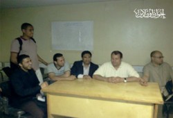 أدباء الإخوان يبايعون الشاطر رئيسًا