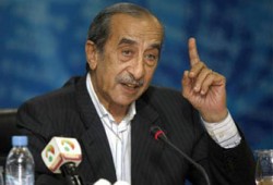 حمدي قنديل يكتب: عمر سليمان ليس بقرة مقدسة