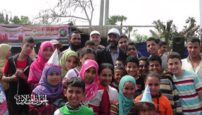 نواب الإسكندرية يشاركون آلاف الأيتام فرحتهم