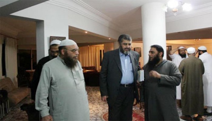 قيادات الدعوة السلفية بالإسكندرية يستقبلون "الشاطر"