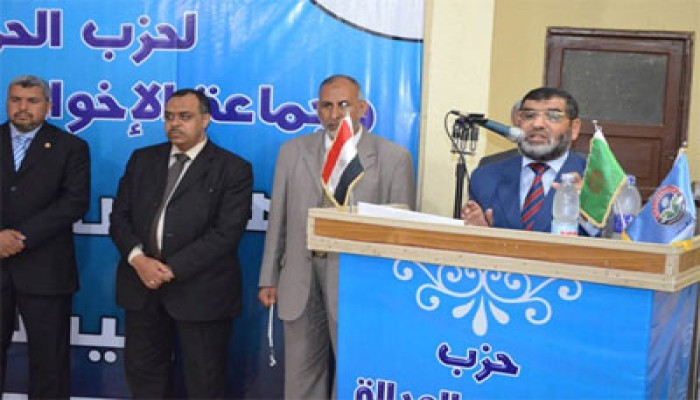 إخوان السويس يبايعون الشاطر رئيسًا