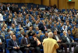 بدء التصويت لاختيار أعضاء تأسيسية الدستور